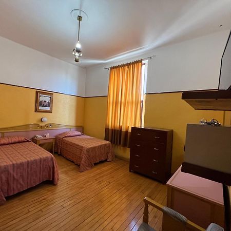Hotel Isabel Kota Meksiko Bagian luar foto
