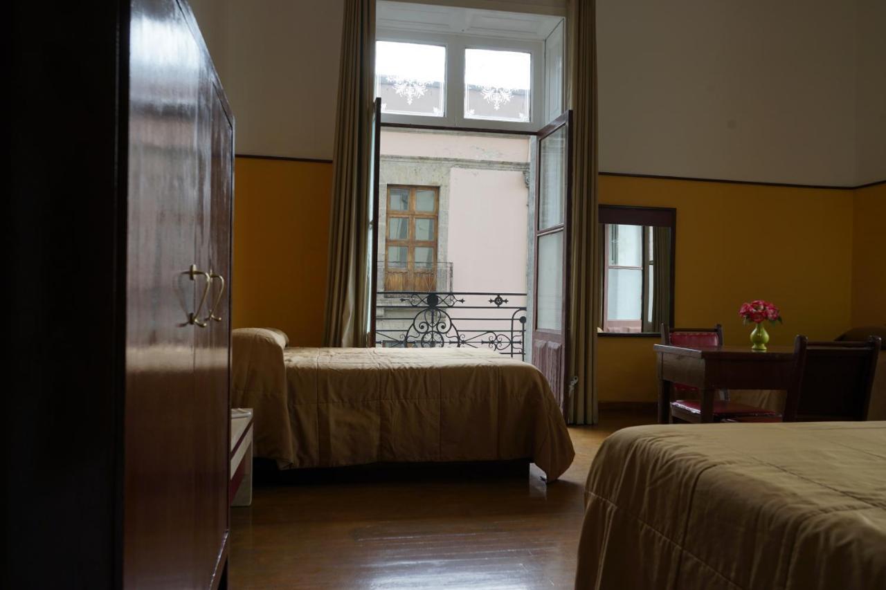 Hotel Isabel Kota Meksiko Bagian luar foto
