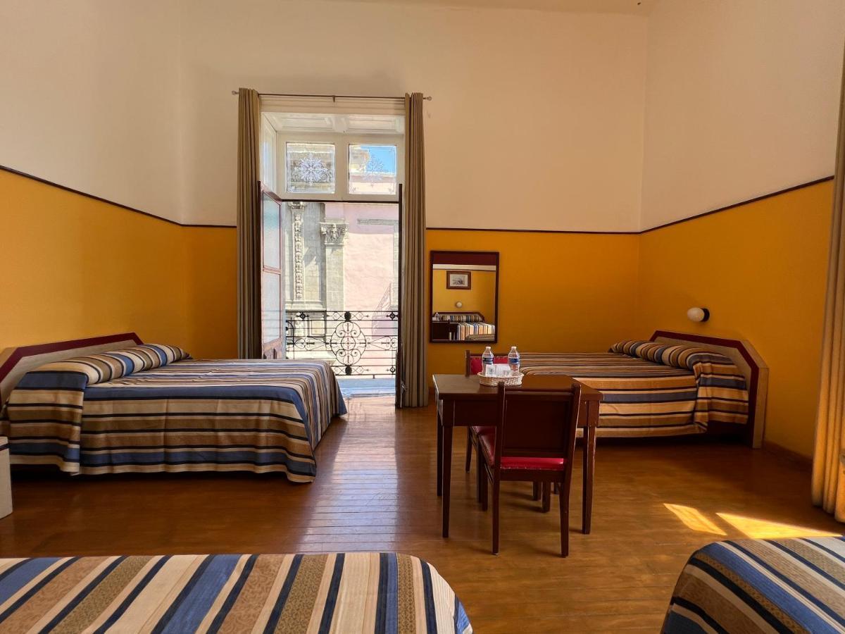Hotel Isabel Kota Meksiko Bagian luar foto