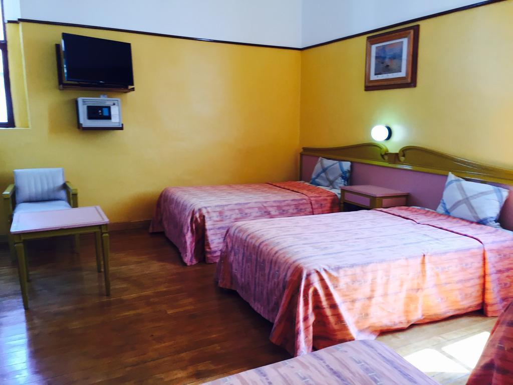 Hotel Isabel Kota Meksiko Bagian luar foto